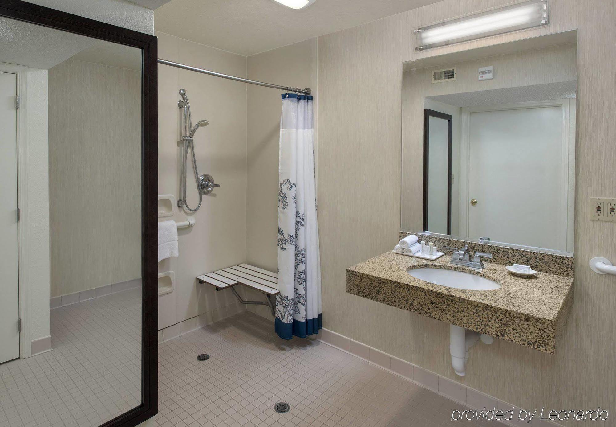 Residence Inn Philadelphia Valley Forge Berwyn Exterior photo